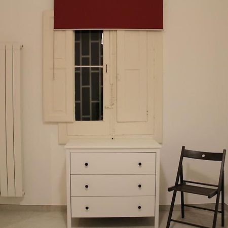 La Casa Di Beba Apartment Bari Bagian luar foto
