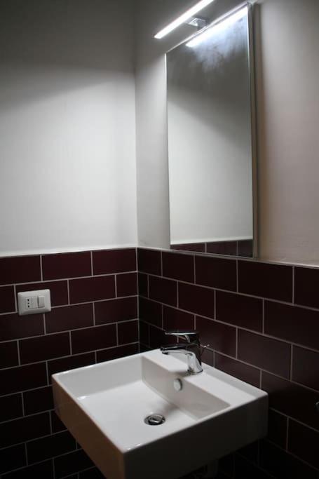La Casa Di Beba Apartment Bari Bagian luar foto