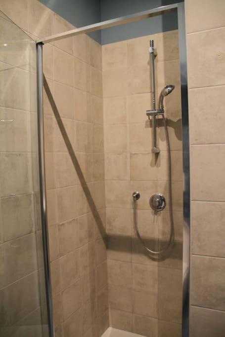 La Casa Di Beba Apartment Bari Bagian luar foto