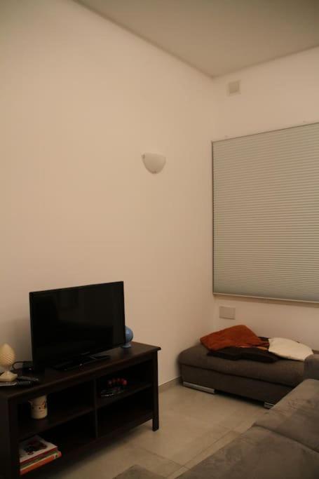 La Casa Di Beba Apartment Bari Bagian luar foto